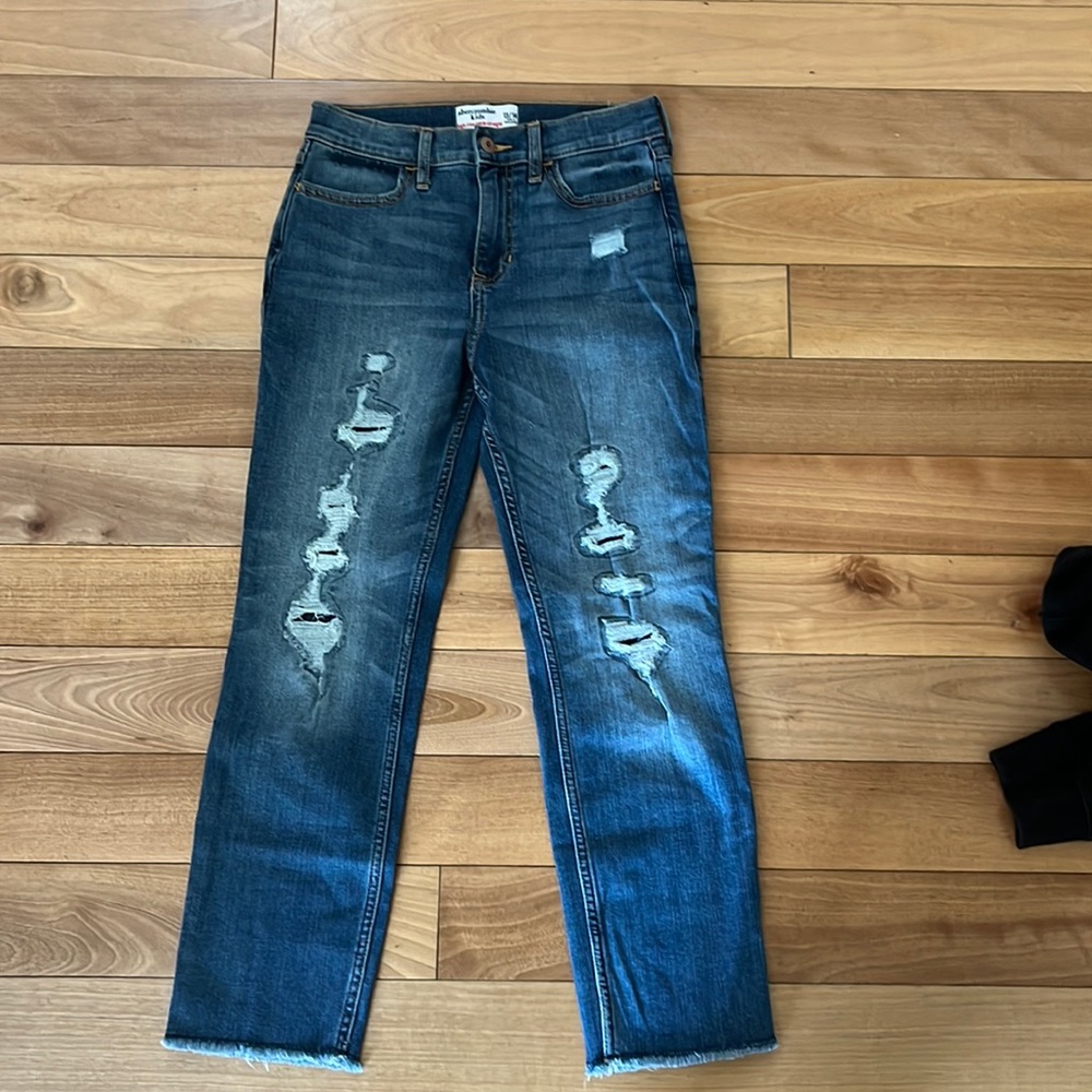 Abercrombie kids high rise ankle straight jeans